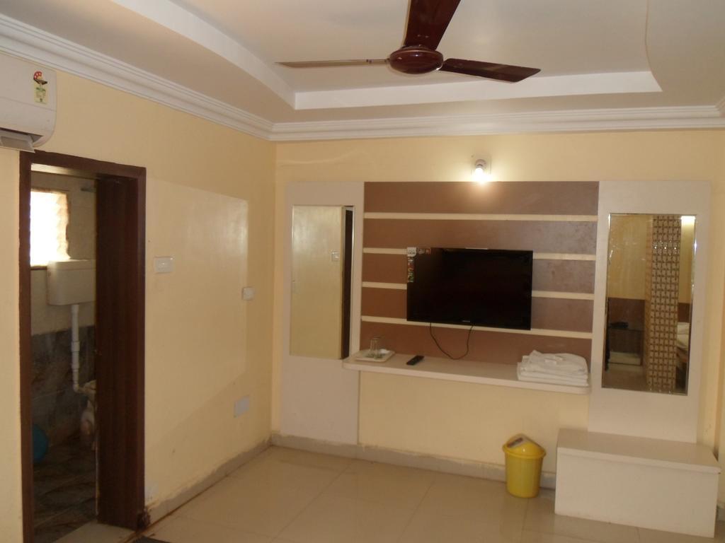 Hotel Raj Palace Dwārka Chambre photo