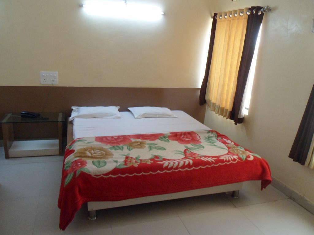Hotel Raj Palace Dwārka Chambre photo